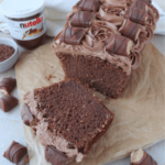 Gâteau Moelleux au Nutella et aux Barres Bueno depuis recettemoderne.com