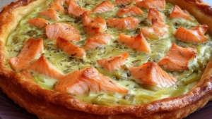 Tarte au Saumon et Oignon à la Crème Fraîche