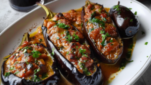 Aubergines farcies à la viande Depuis recettemoderne.com