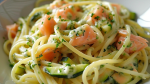 Spaghetti au Saumon Fumé Courgettes Depuis recettemoderne.com