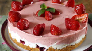 Bavarois Fraises Spéculoos Depuis recettemoderne.com